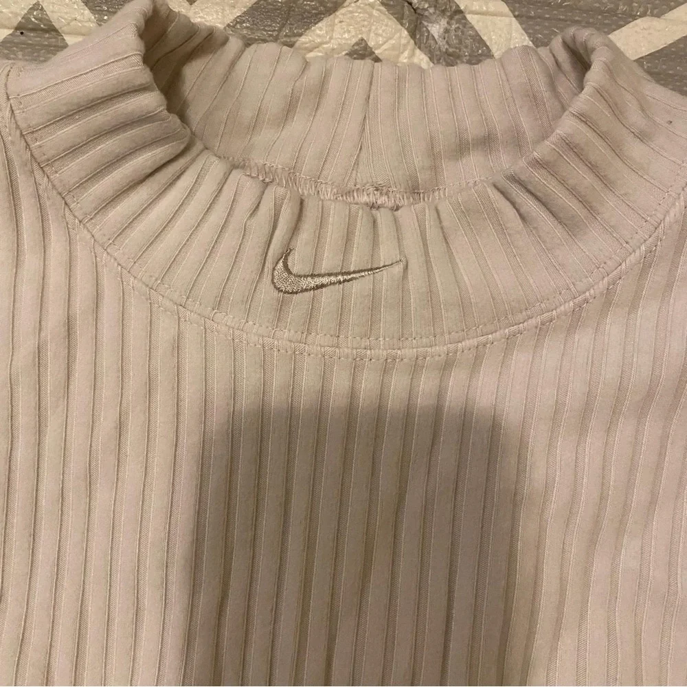 Nike special edition tank top bra shirt - Picture 7 of 7